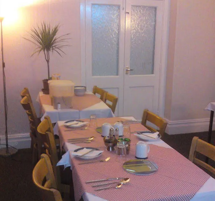 Oakleigh House-1